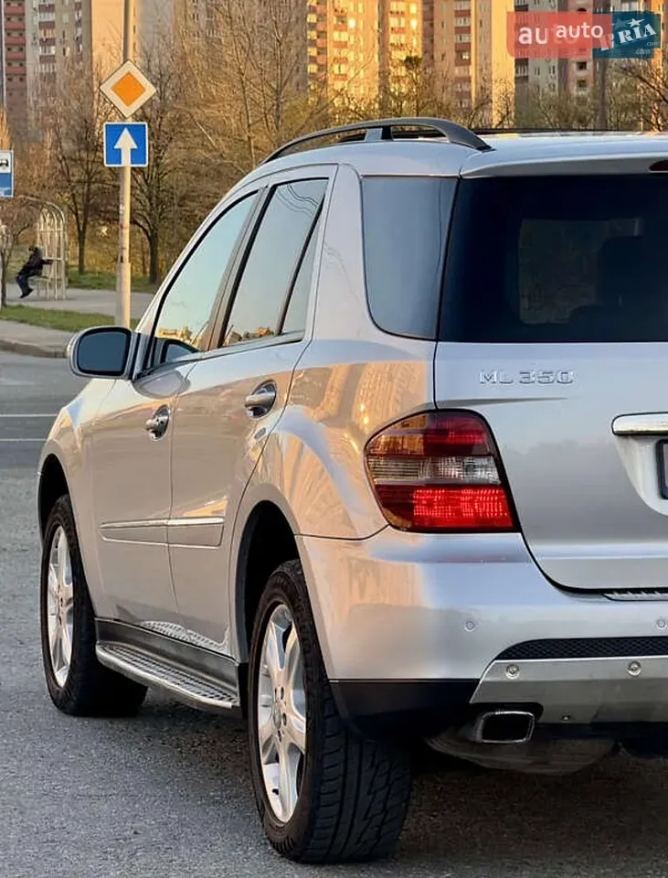 Mercedes-Benz M-Class 2008 photo 4