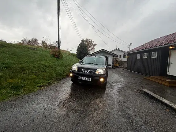 Nissan X-Trail 2005 photo 2