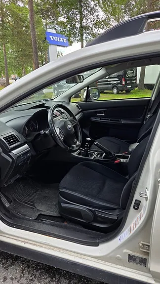 Subaru Xv 2014 photo 2