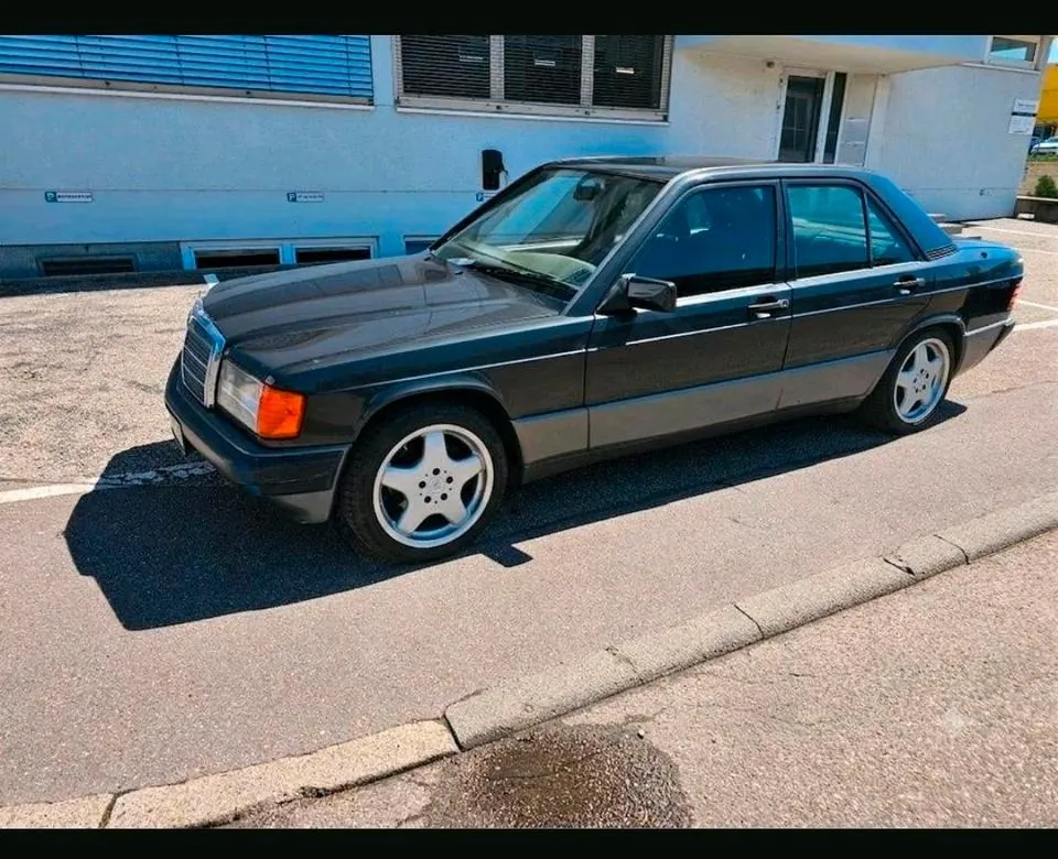 Mercedes-Benz 190E
