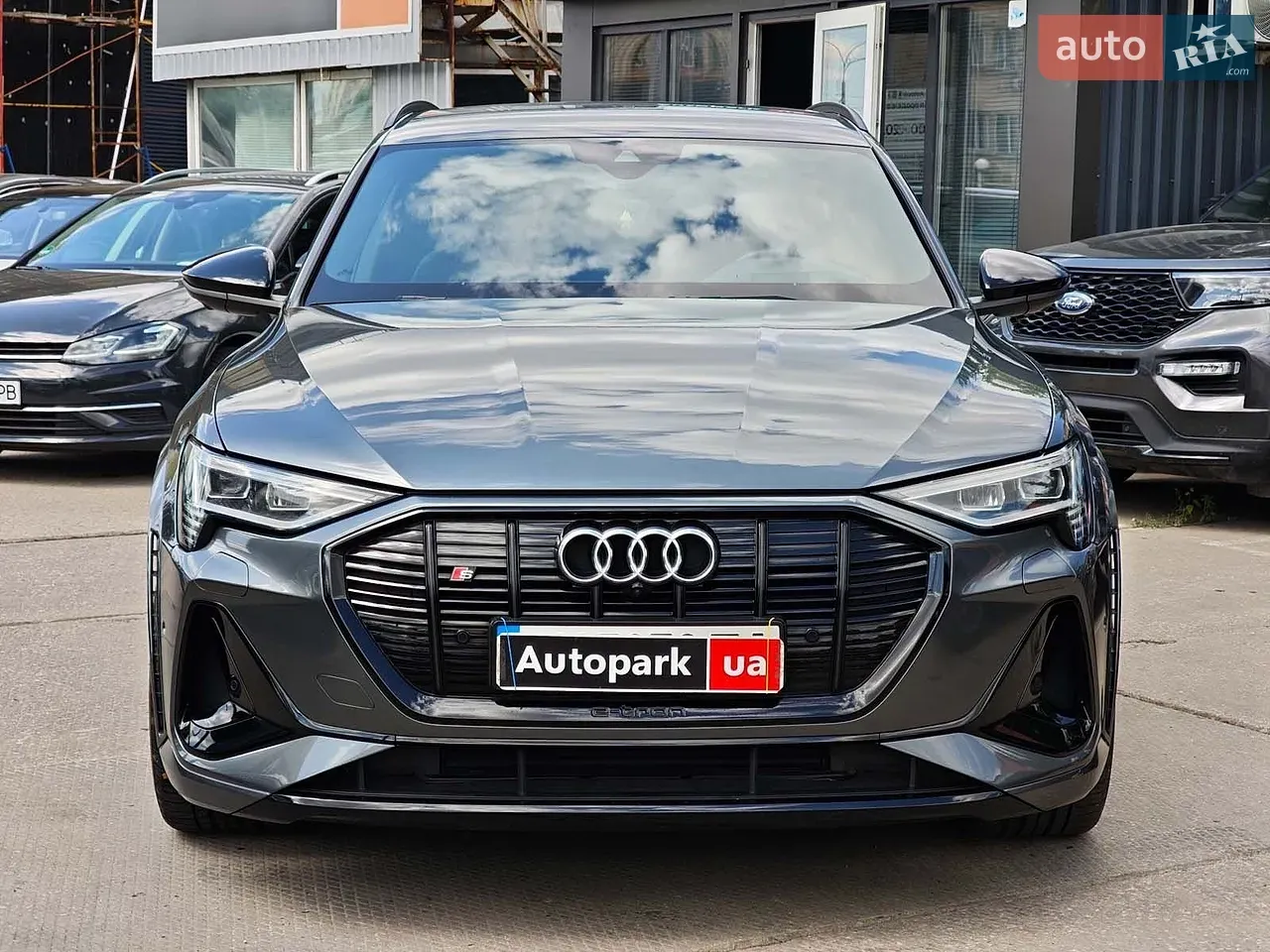 Audi E-Tron S 2020 photo 2