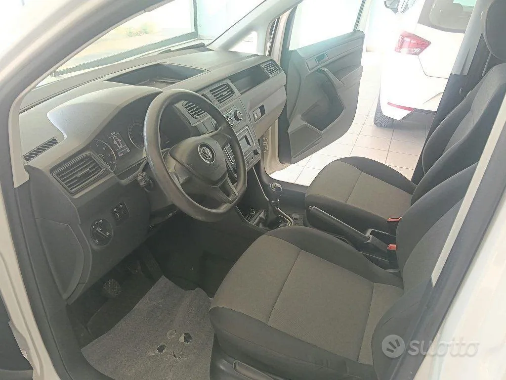 Volkswagen Caddy 2017 photo 2