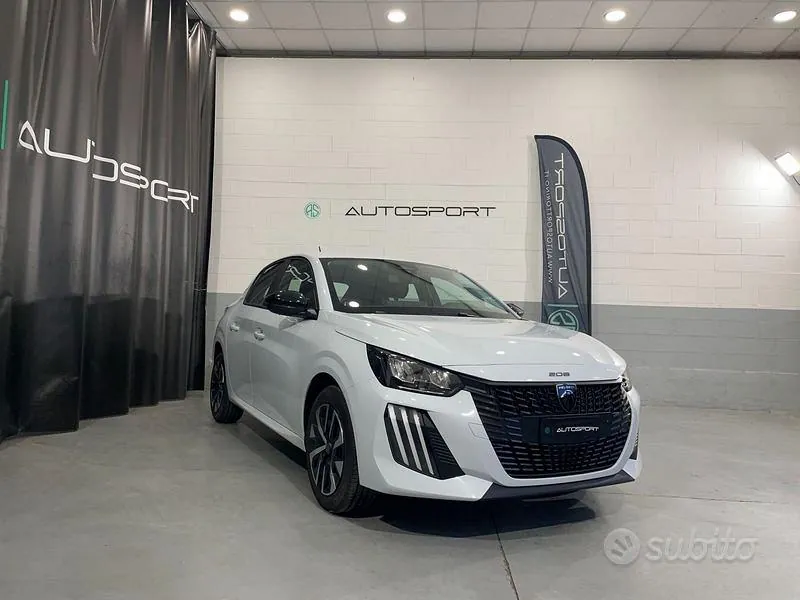 Peugeot 208
