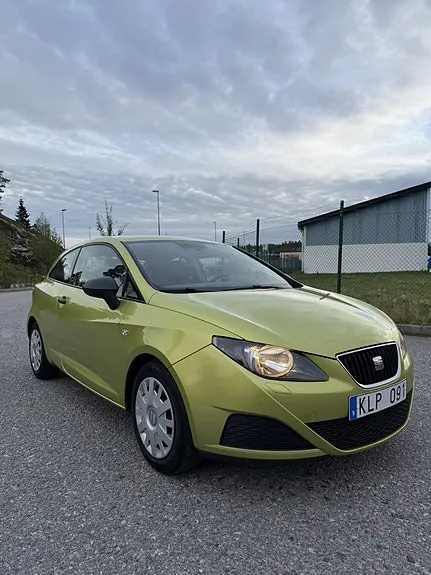 Seat Ibiza 2010 photo 2
