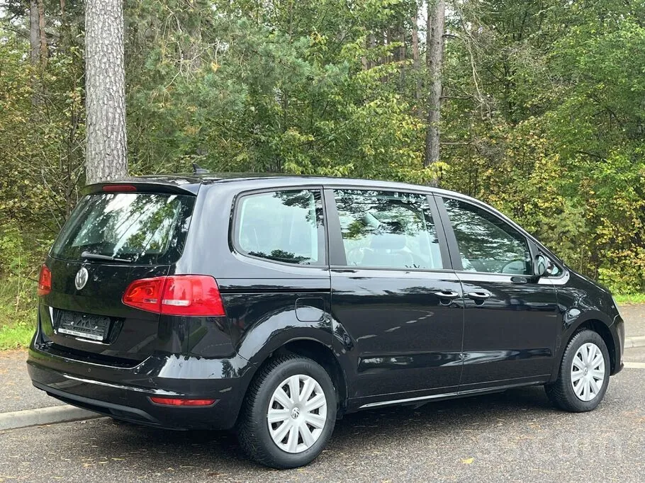 Volkswagen Touran 2015 photo 3