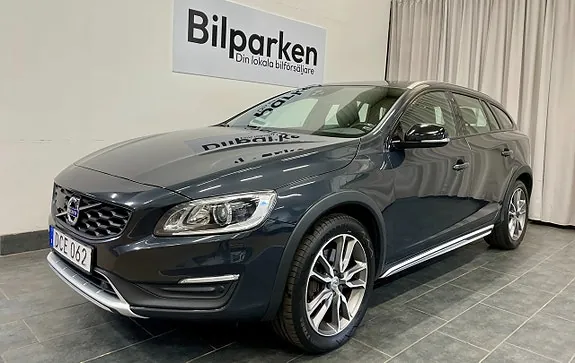 Volvo V60 Cross Country 2018 photo 3