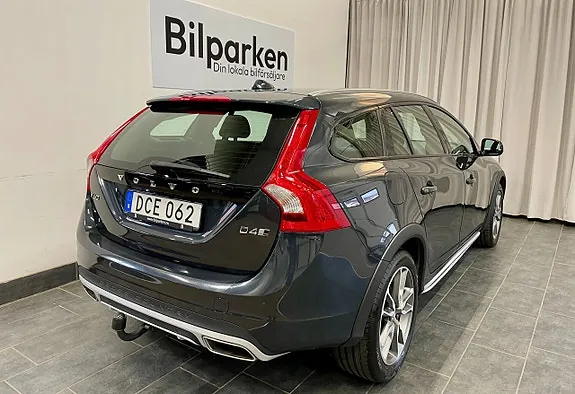 Volvo V60 Cross Country 2018 photo 5