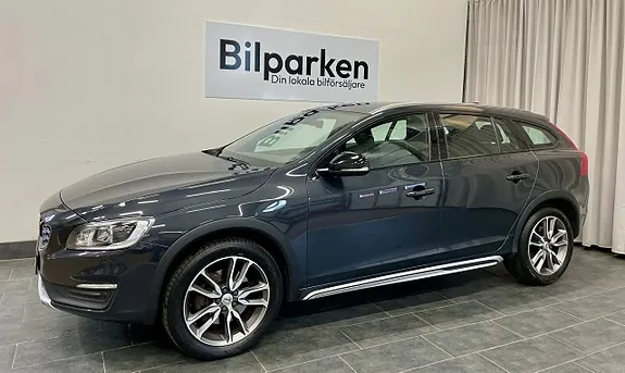 Volvo V60 Cross Country 2018 photo 2