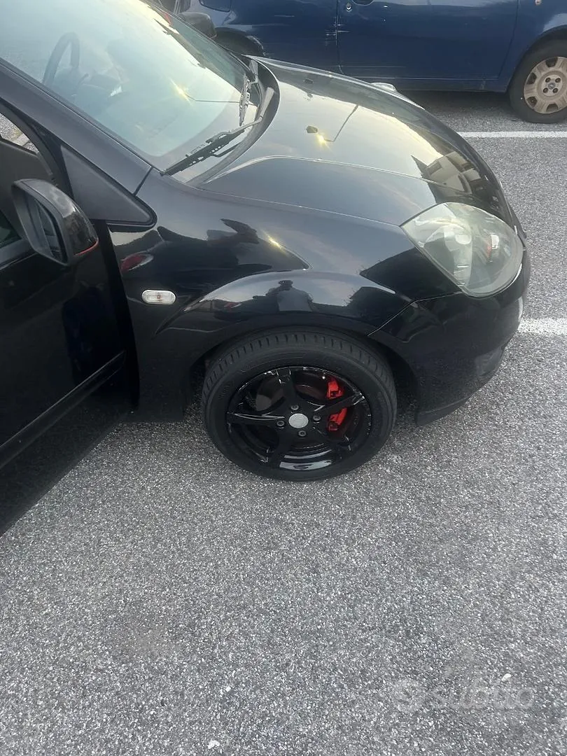 Ford Fiesta 2008 photo 4