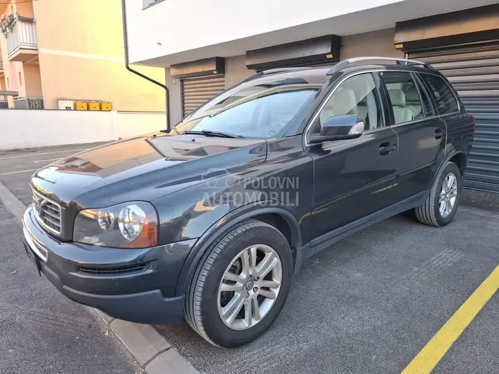 Volvo Xc90 2010 photo 2