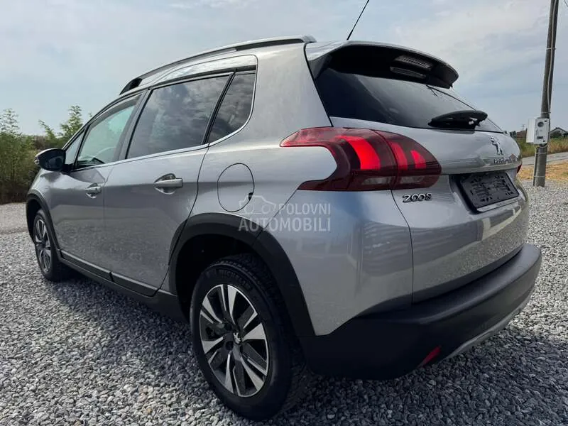 Peugeot 2008 2019 photo 5