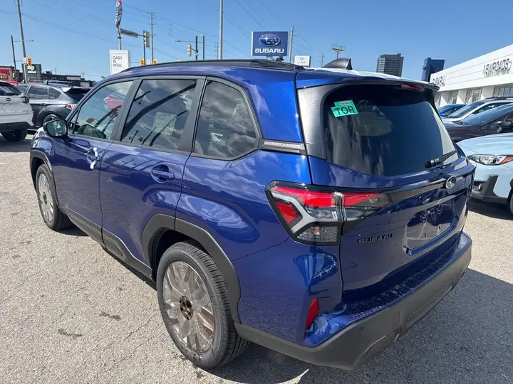 Subaru Forester 2026 photo 2
