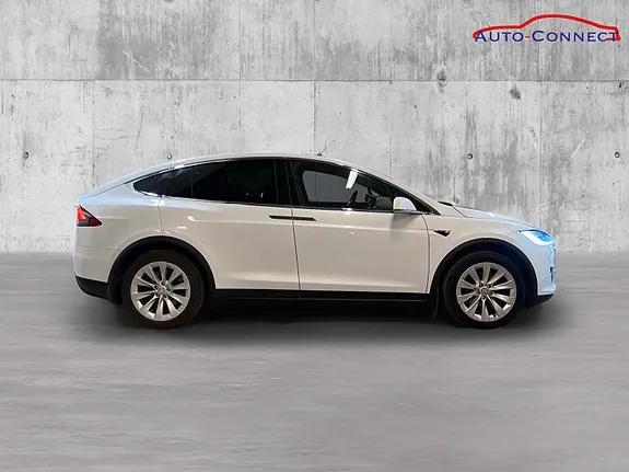 Tesla Model X 2018 photo 4