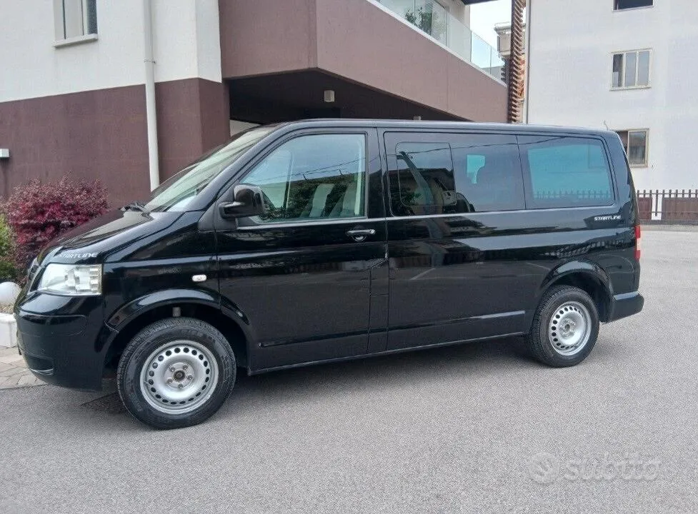 Volkswagen Multivan 2009 photo 4