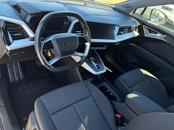 Audi Q4 E-Tron 2022 photo 4