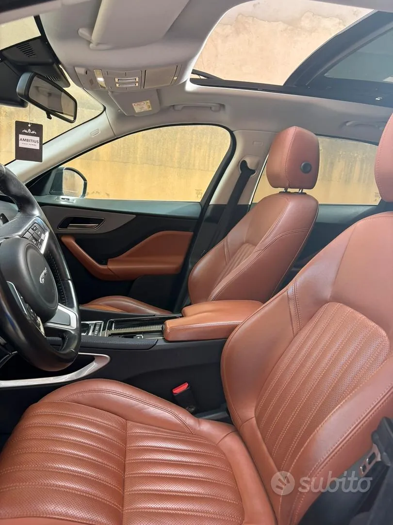 Jaguar F-Pace 2017 photo 3