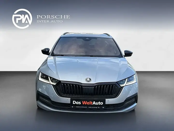 Skoda Octavia 2021 photo 2