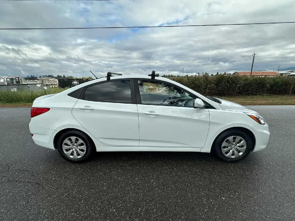 Hyundai Accent 2016 photo 5