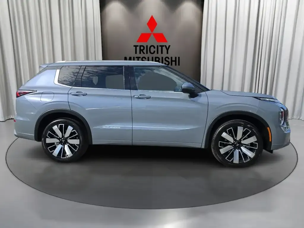 Mitsubishi Outlander 2026 photo 4