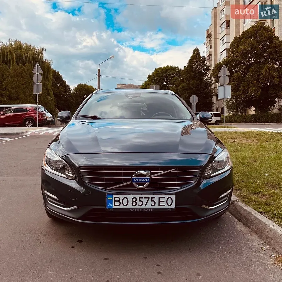 Volvo V60 2014 photo 2