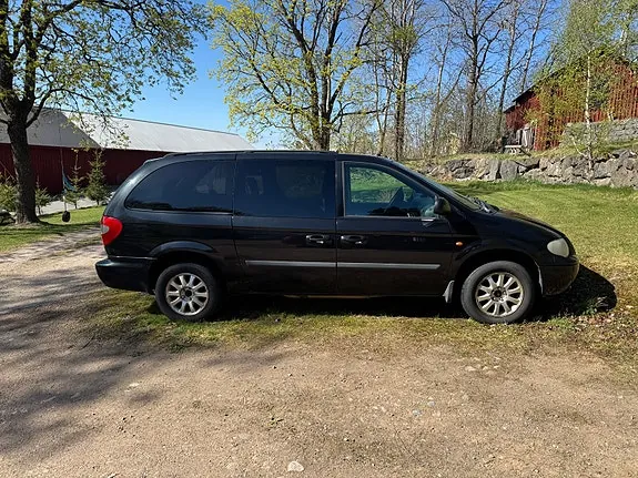 Chrysler Grand Voyager 2006 photo 2