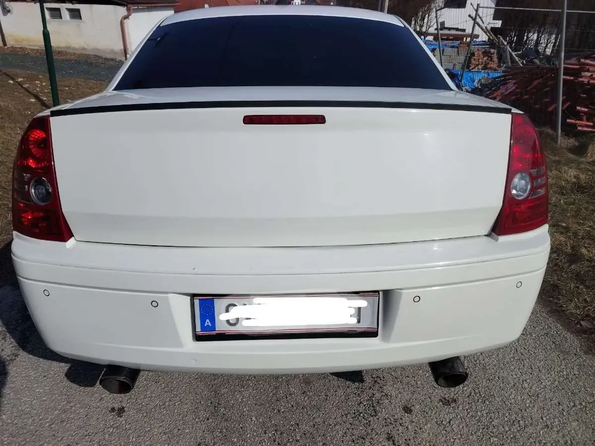 Chrysler 300 C 2008 photo 2