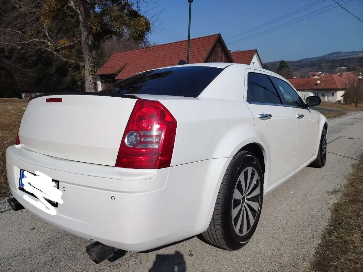 Chrysler 300 C 2008 photo 3