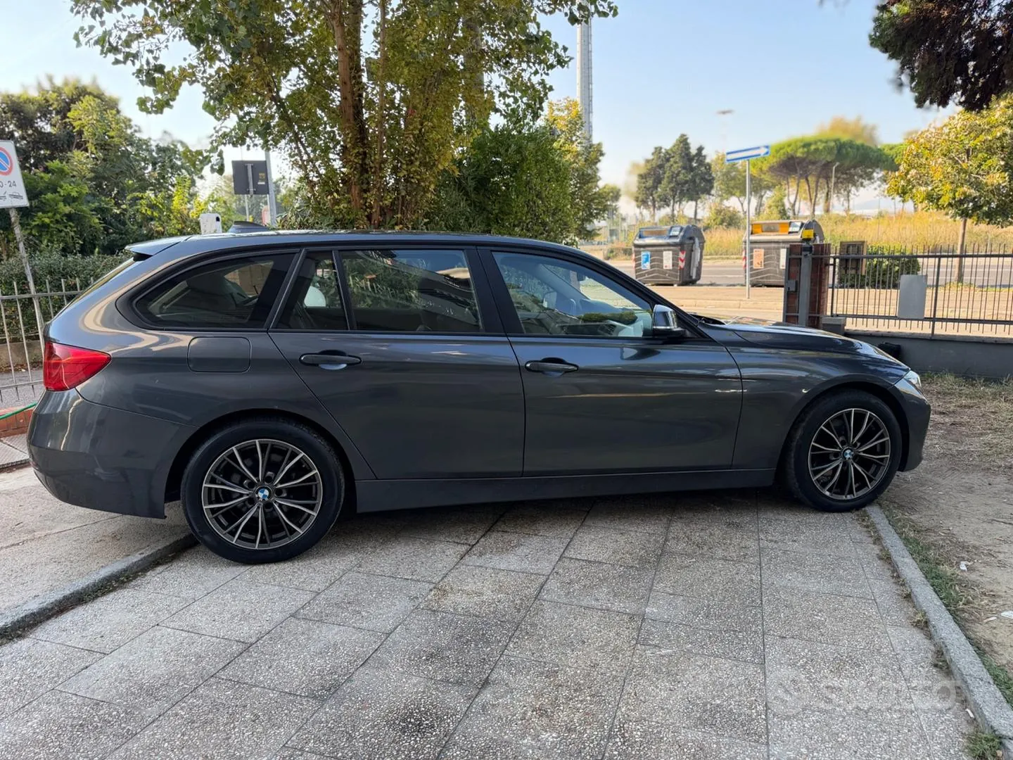 BMW 3 Series 2015 photo 5
