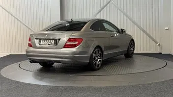 Mercedes-Benz C 250 2012 photo 4