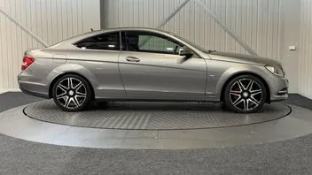 Mercedes-Benz C 250 2012 photo 3