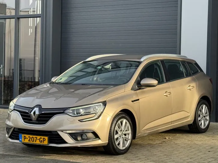 Renault Mégane Estate 2019 photo 3