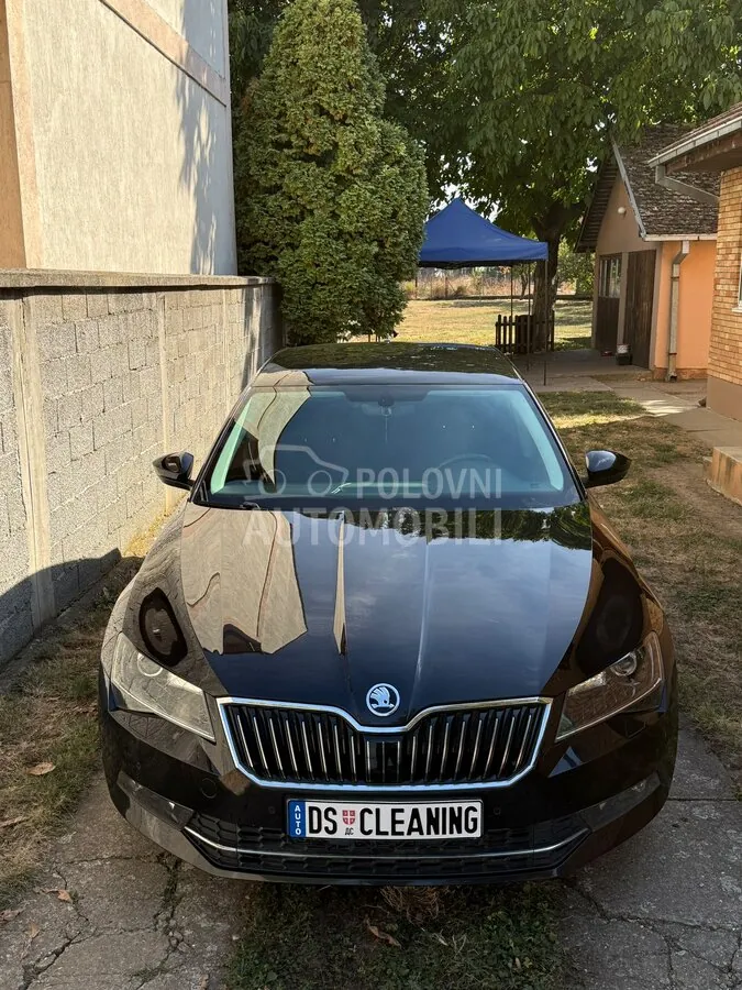 Skoda Superb 2019 photo 2
