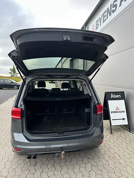 Volkswagen Touran 2018 photo 4