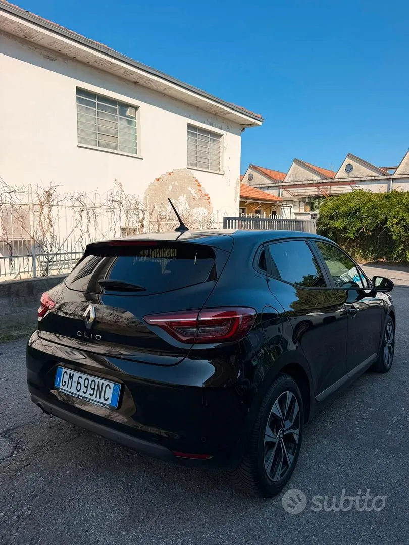 Renault Clio 2023 photo 5
