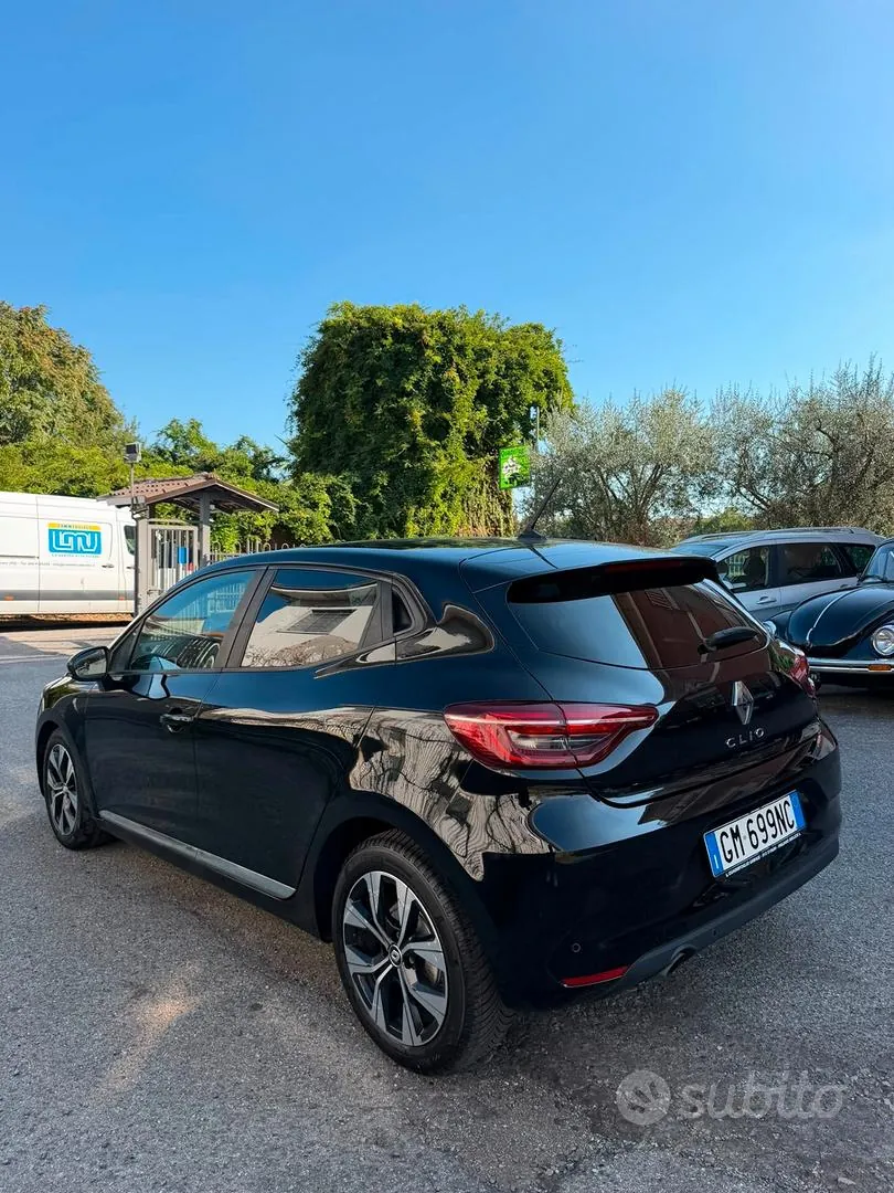 Renault Clio 2023 photo 4