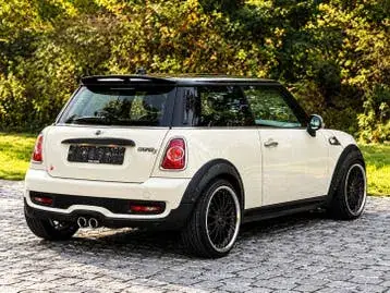 Mini Cooper S 2012 photo 3