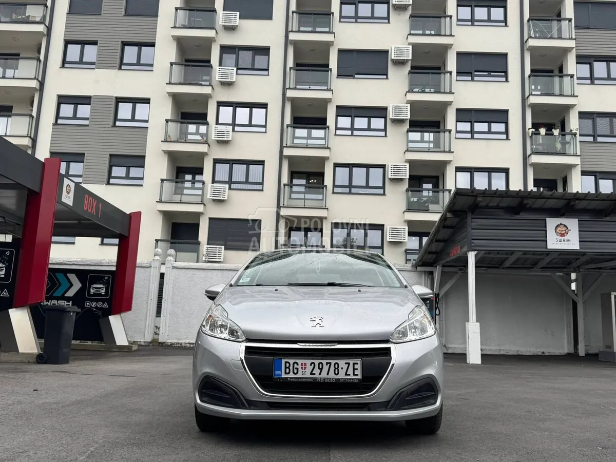 Peugeot 208 2018 photo 2
