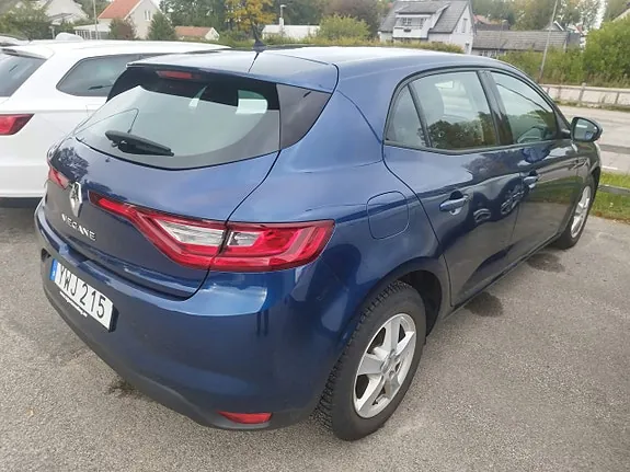 Renault Megane 2018 photo 2