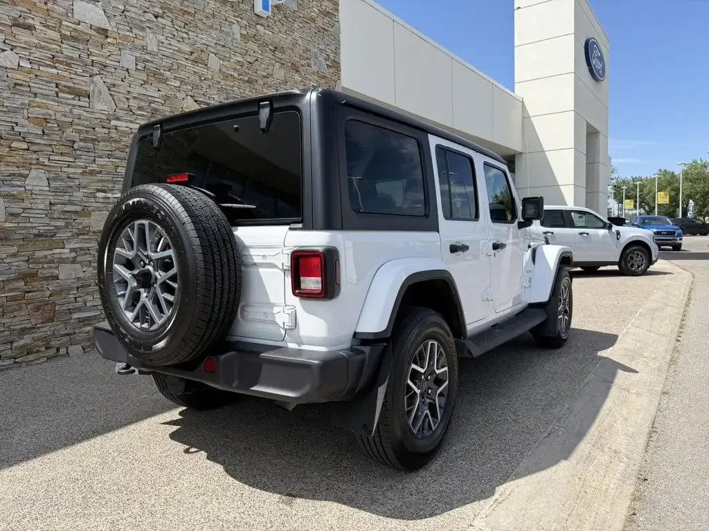 Jeep Wrangler 2022 photo 3