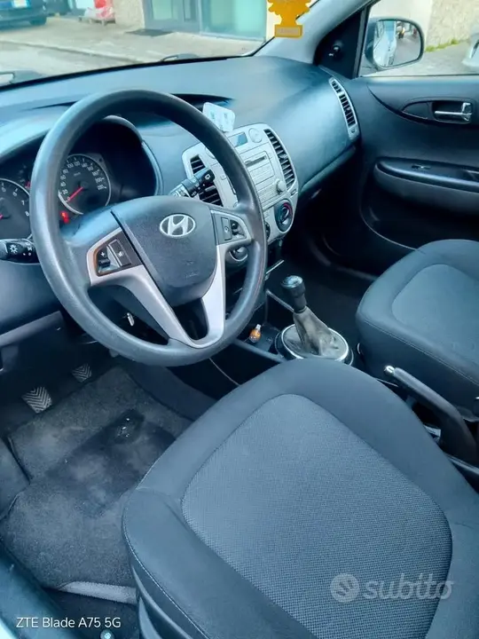 Hyundai I20