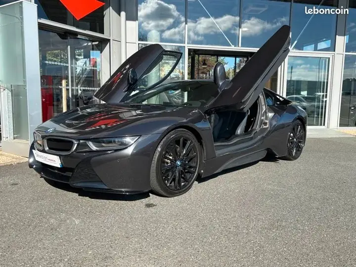 BMW I8 2020 photo 2