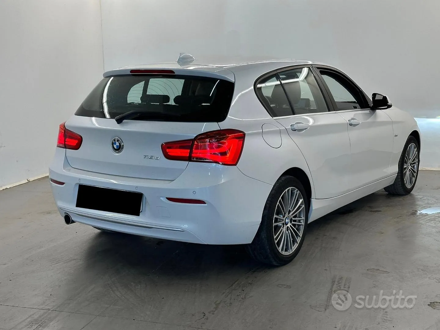 BMW 116D 2018 photo 3