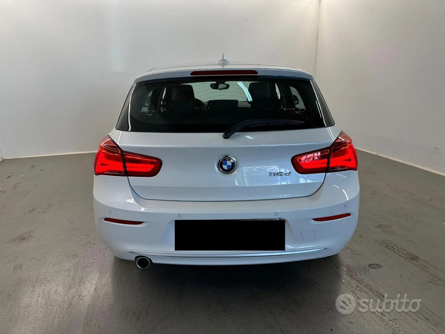 BMW 116D 2018 photo 2