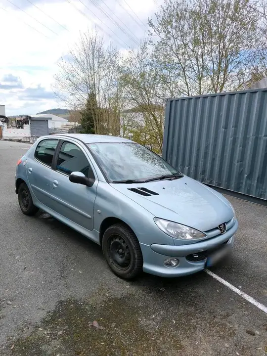 Peugeot 206