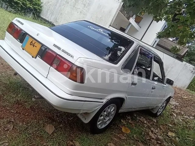 Toyota Corona 1985 photo 2