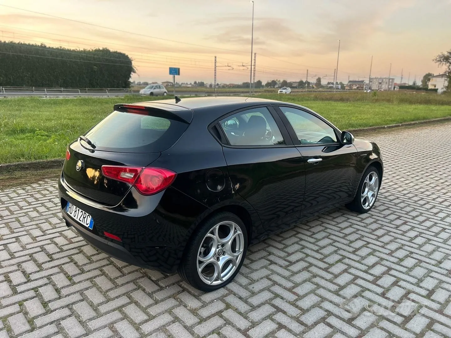 Alfa Romeo Giulietta 2013 photo 4