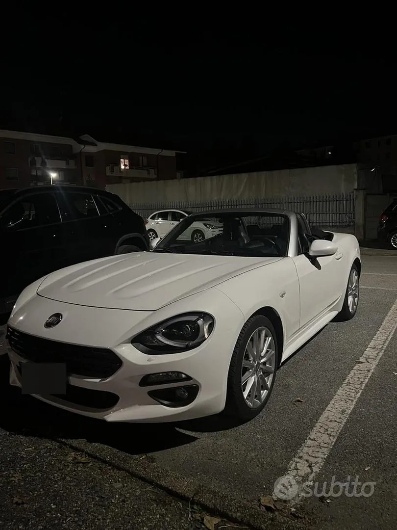 Fiat 124 Spider
