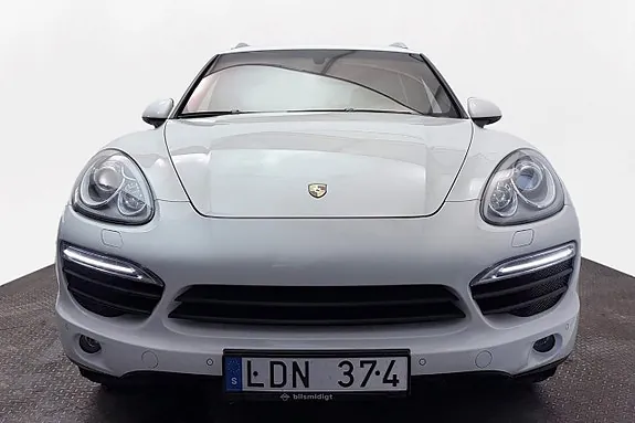 Porsche Cayenne 2011 photo 3