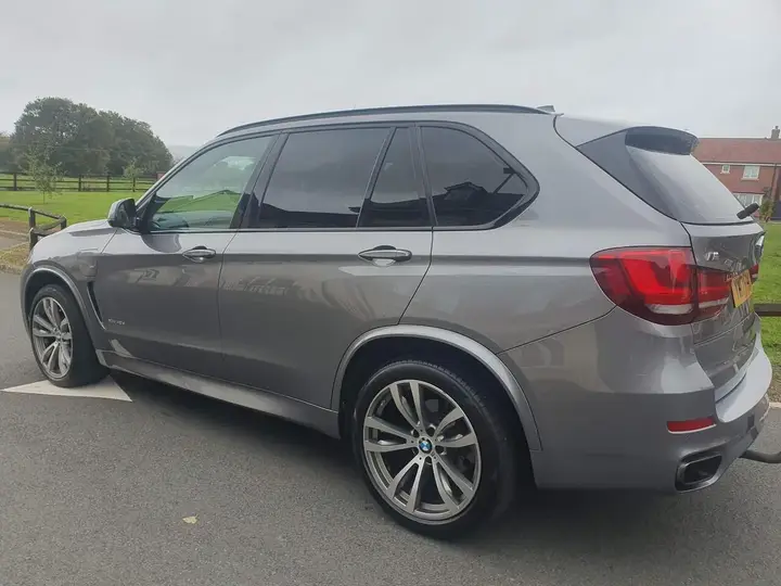 BMW X5 2017 photo 2
