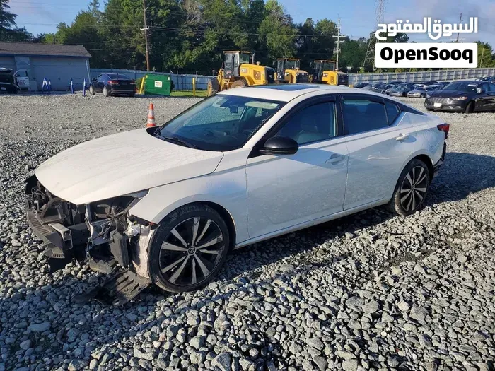 Nissan Altima 2018 photo 2